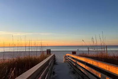 beach access boardwalk in Orange Beach AL