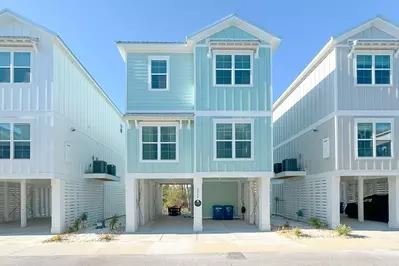 Saltwater Escape in Summer Salt