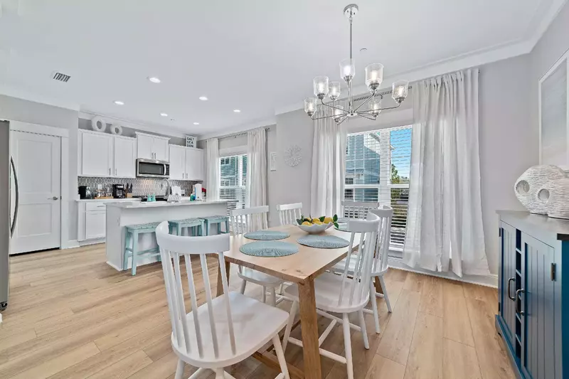 Saltwater Escape in Summer Salt