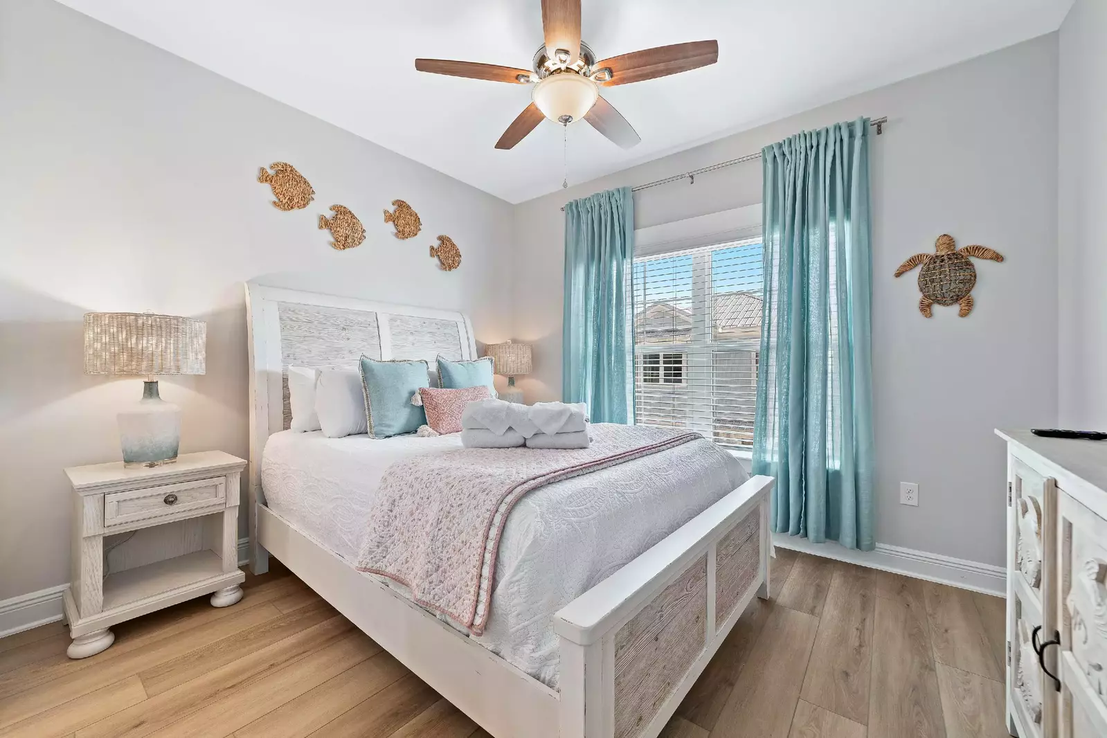 Saltwater Escape in Summer Salt