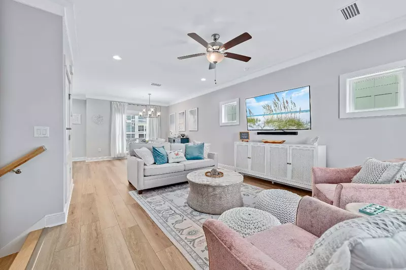 Saltwater Escape in Summer Salt