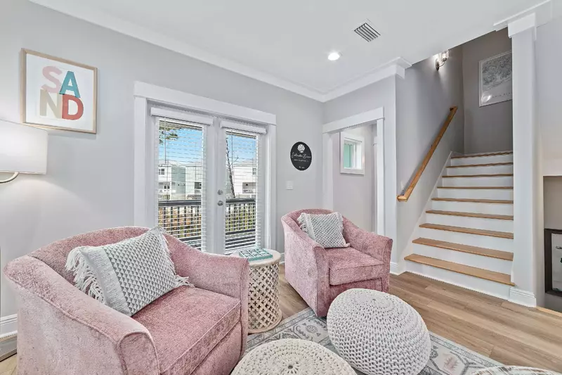 Saltwater Escape in Summer Salt