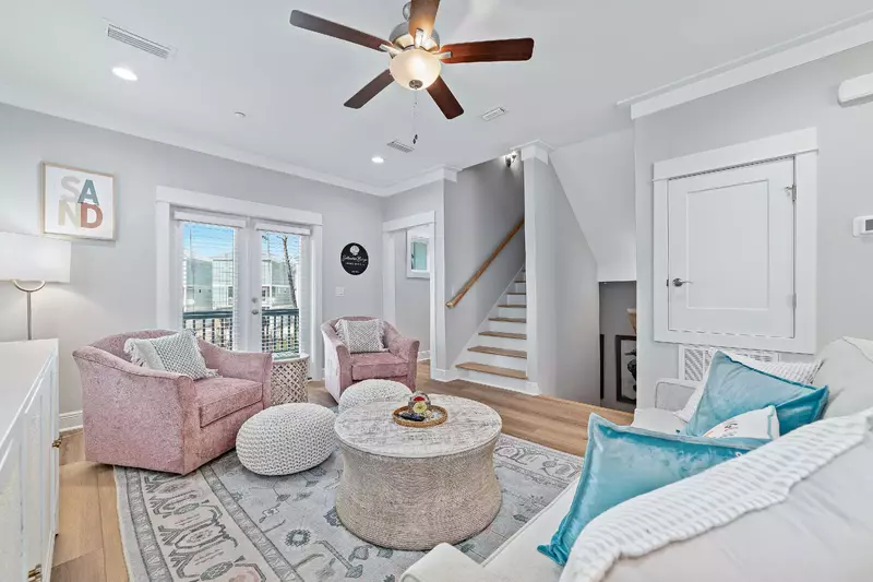 Saltwater Escape in Summer Salt