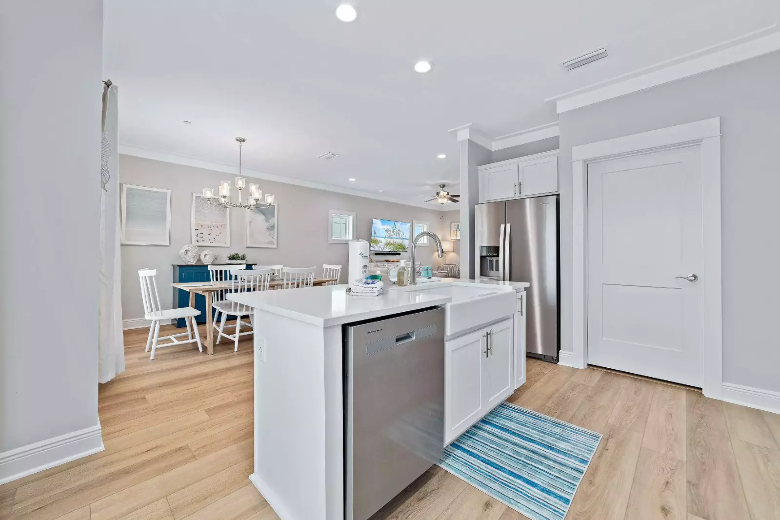 Saltwater Escape in Summer Salt