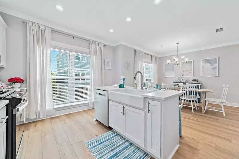 Saltwater Escape in Summer Salt