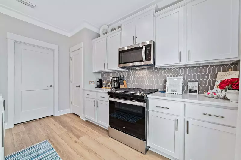 Saltwater Escape in Summer Salt