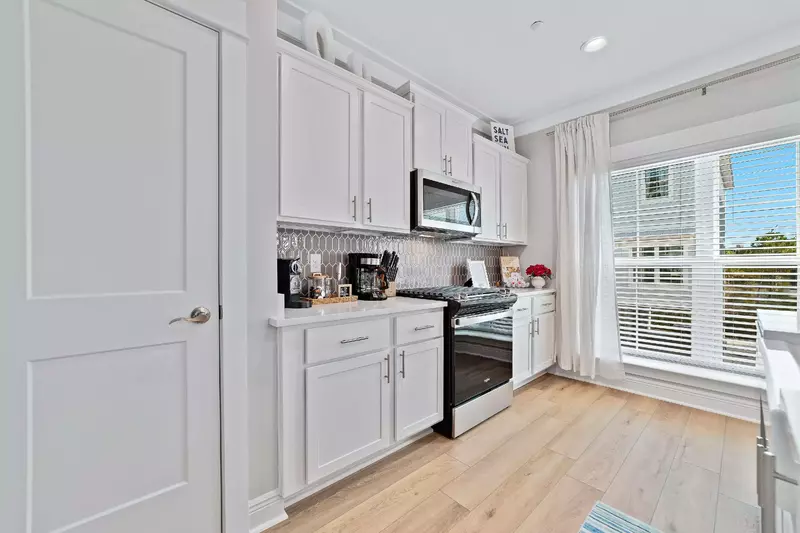 Saltwater Escape in Summer Salt