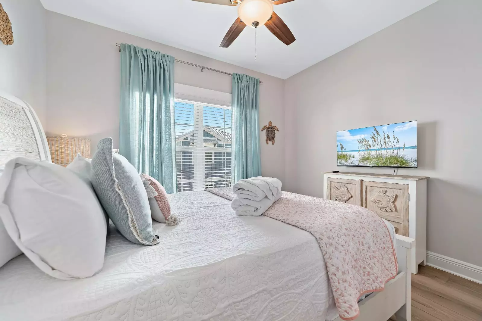 Saltwater Escape in Summer Salt