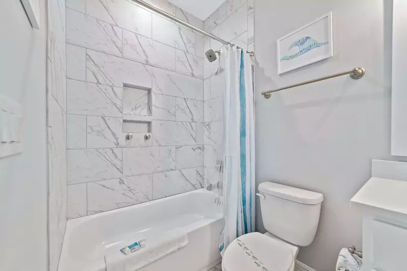 Saltwater Escape in Summer Salt