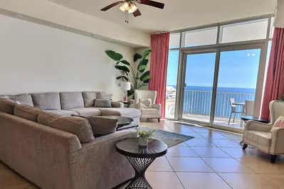 Turquoise Place C1507