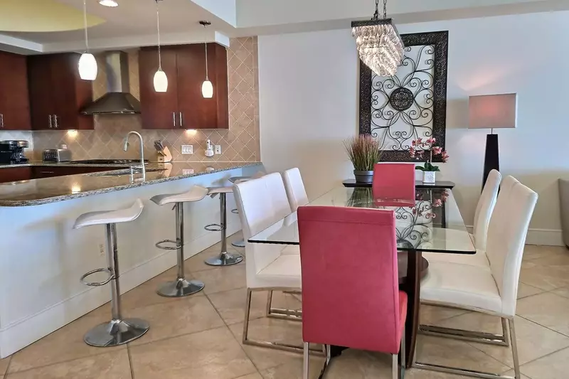 Turquoise Place C1507