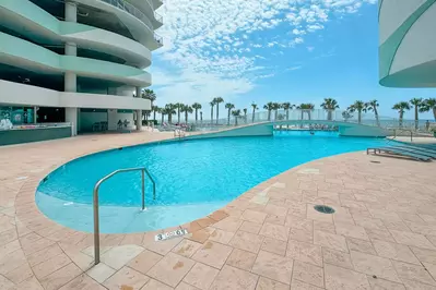 Turquoise Place C1507