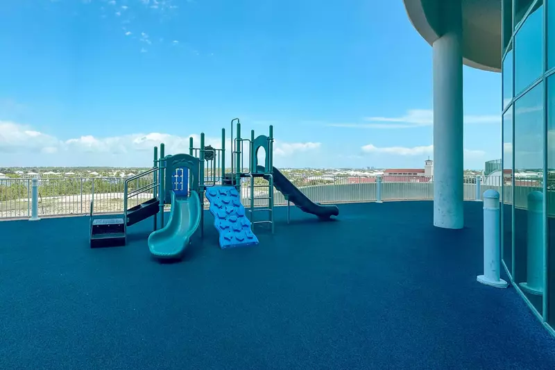 Turquoise Place C1507