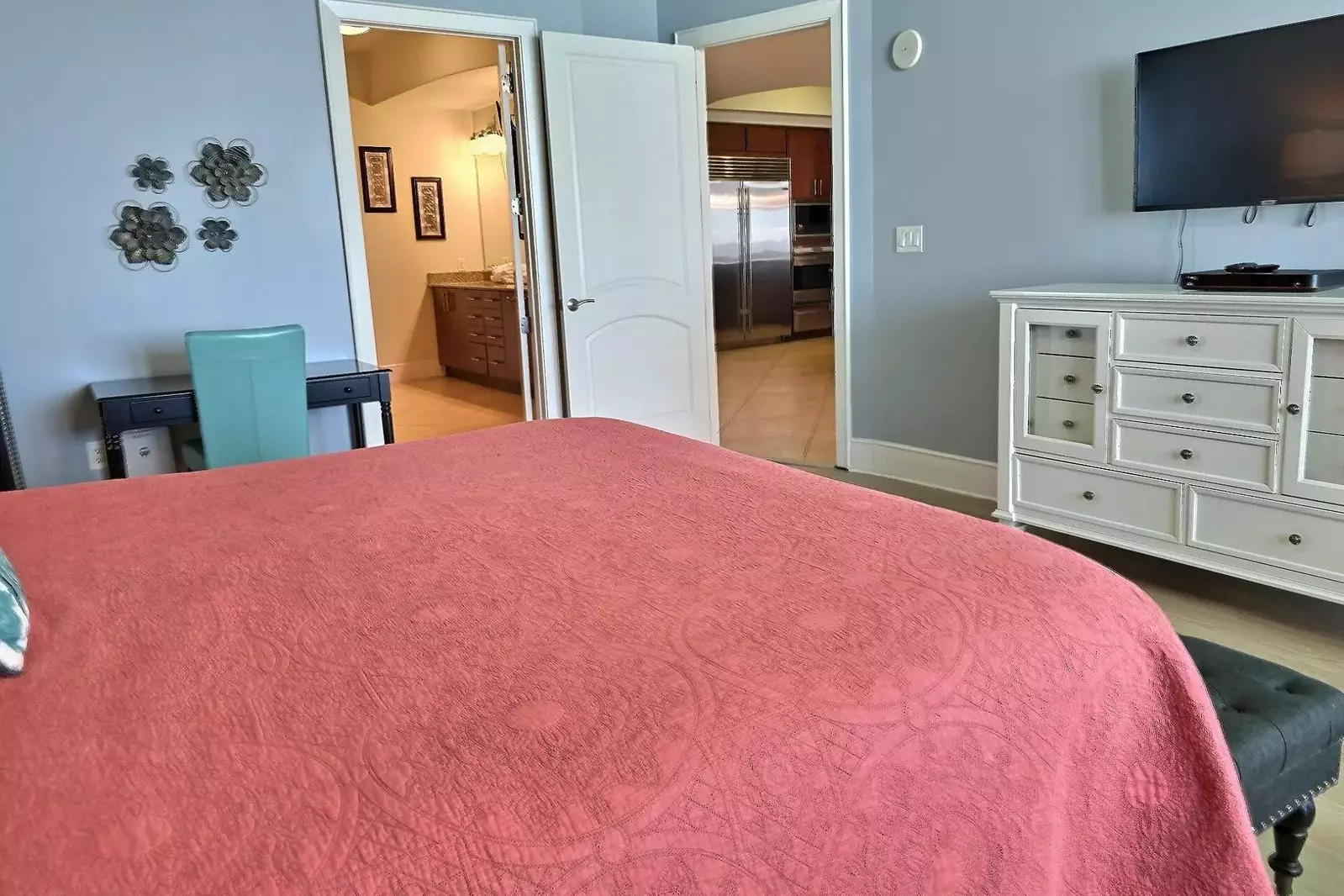 Turquoise Place C1507