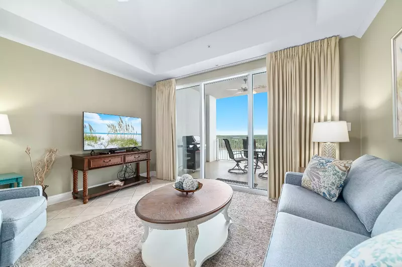 Levins Bend at The Wharf 611