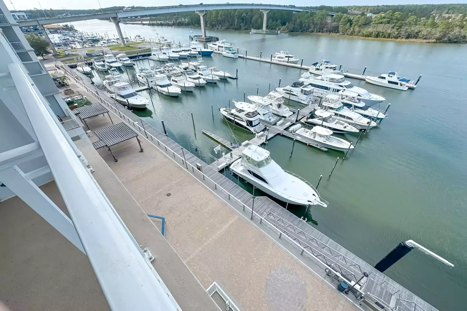 Levins Bend at The Wharf 611