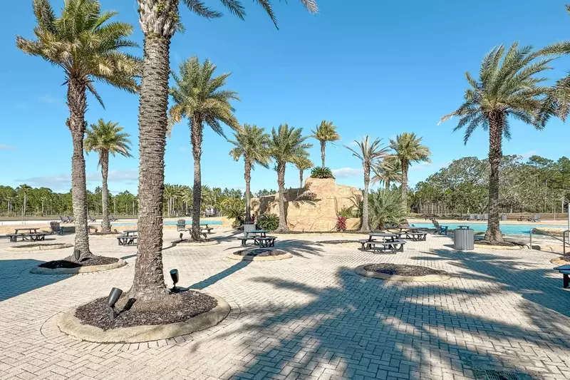 Levins Bend at The Wharf 611