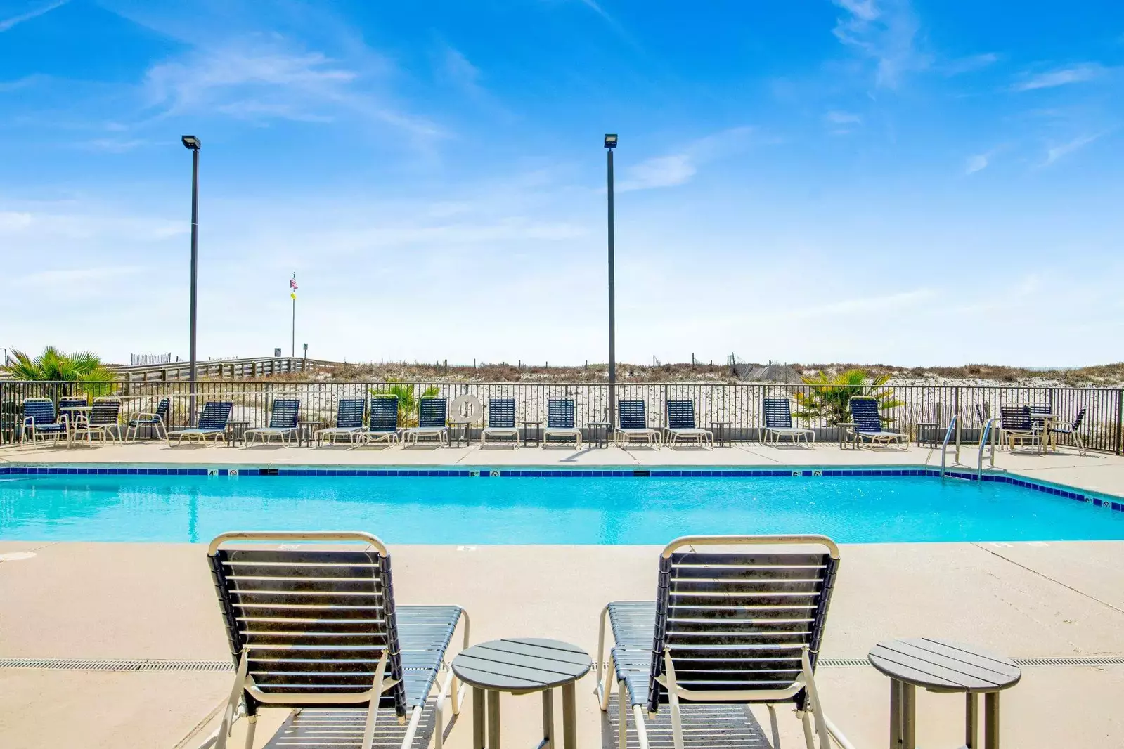 Island Winds West 775