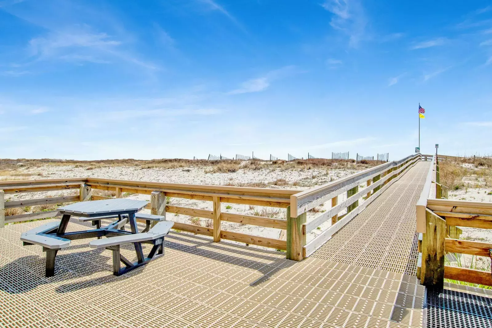 Island Winds West 775