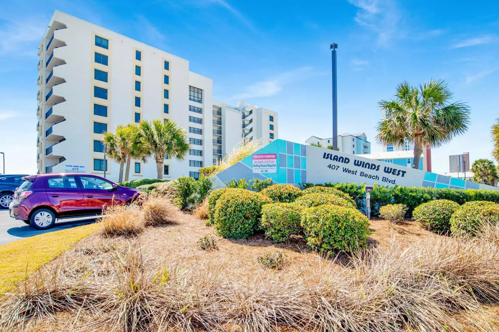 Island Winds West 775