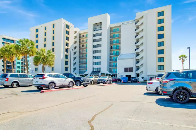 Island Winds West 775