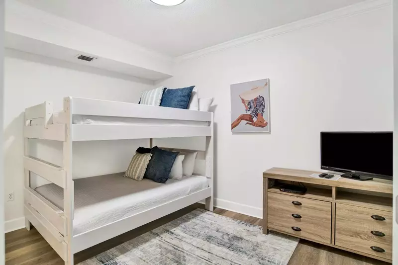 Phoenix on the Bay 1-1312