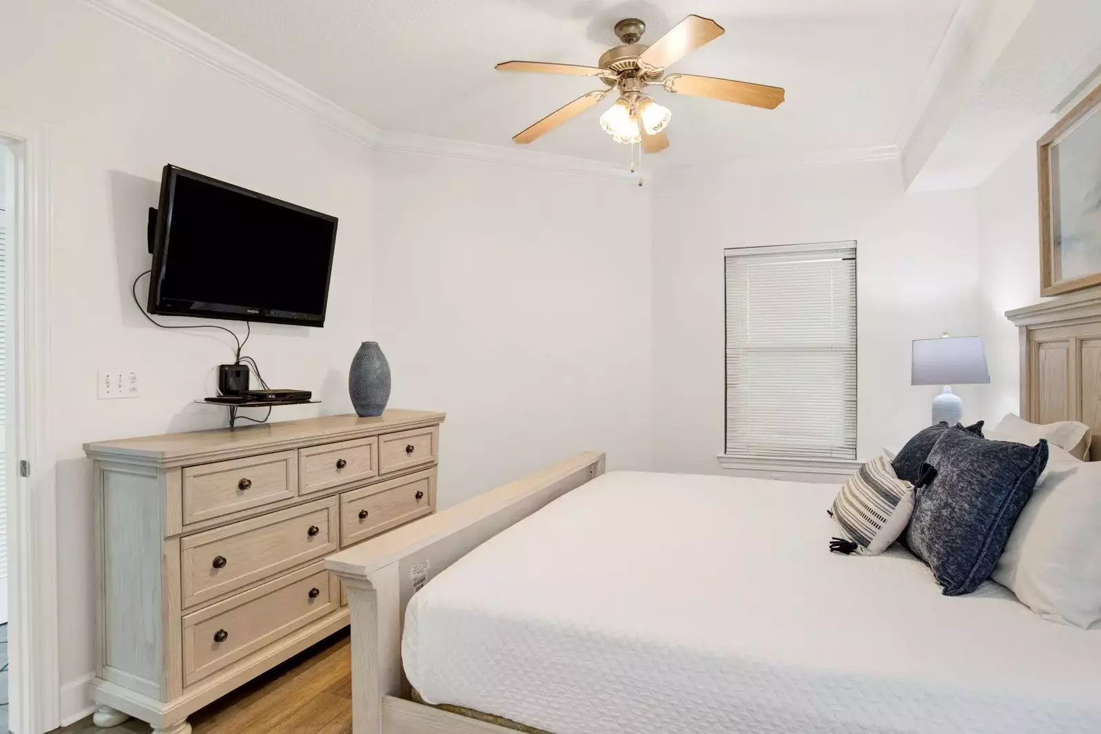 Phoenix on the Bay 1-1312