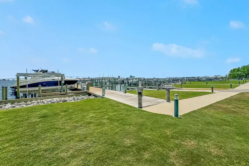 Phoenix on the Bay 1-1312