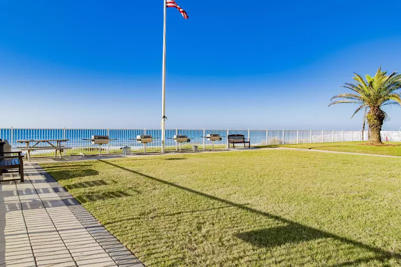 Surfside Shores 2902