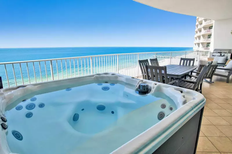 Turquoise Place C1308