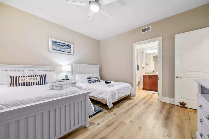 Turquoise Place C1308