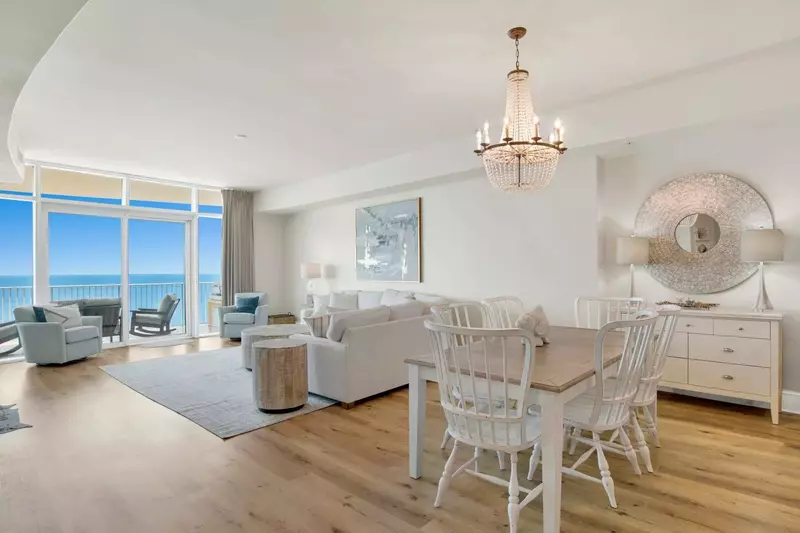 Turquoise Place C1308