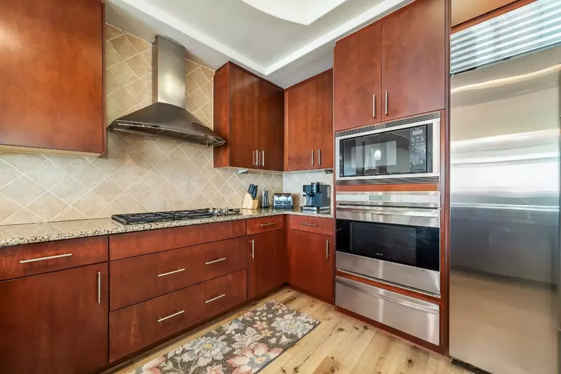 Turquoise Place C1308