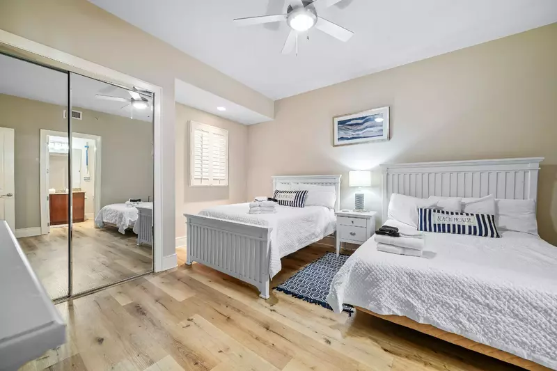 Turquoise Place C1308