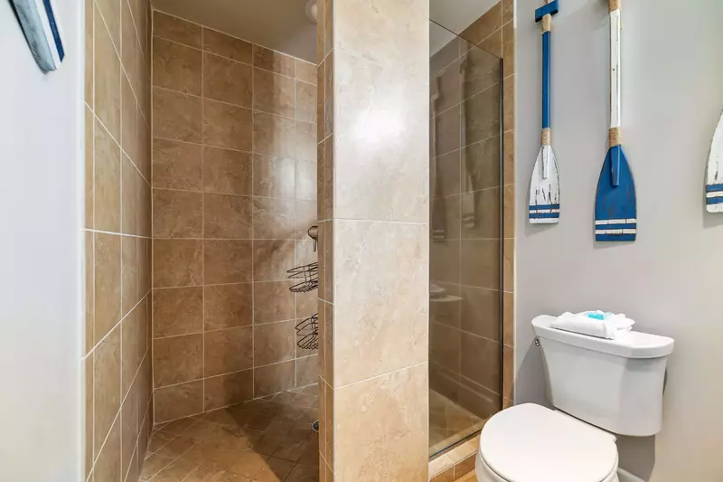 Turquoise Place C1308