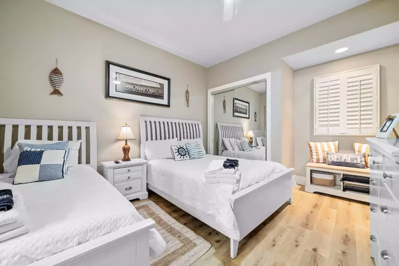 Turquoise Place C1308