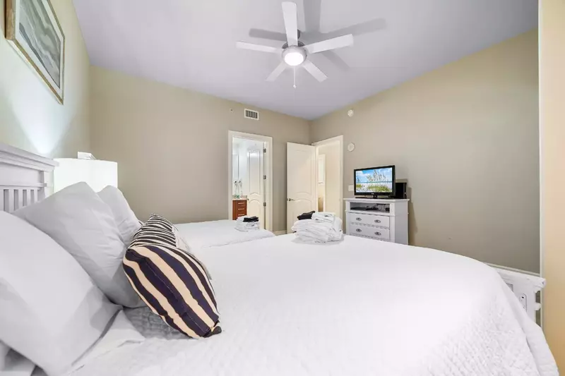 Turquoise Place C1308