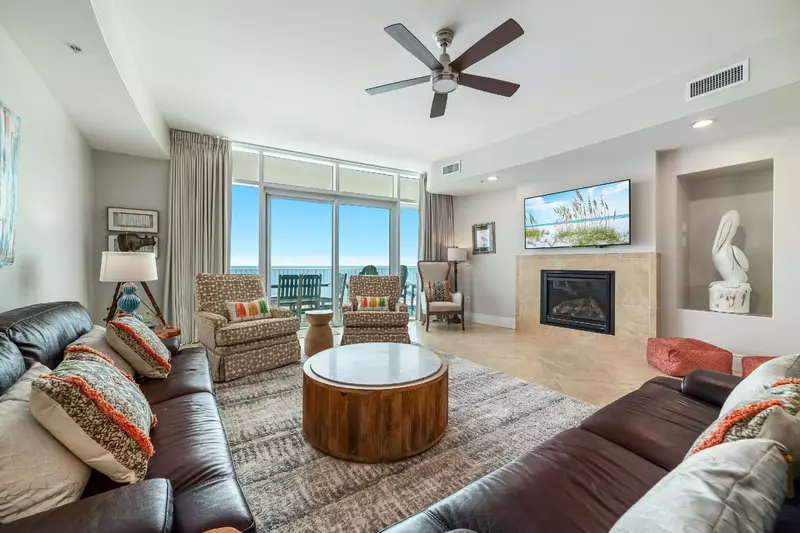 Turquoise Place C2007