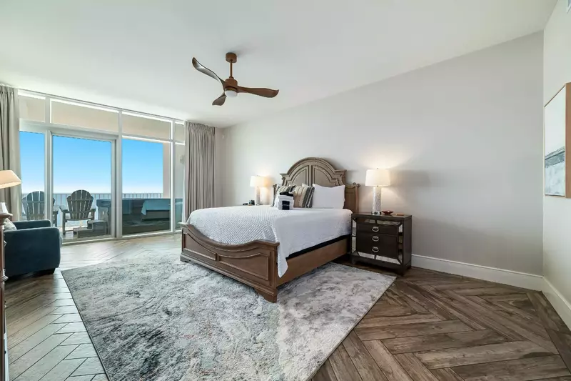 Turquoise Place C2007