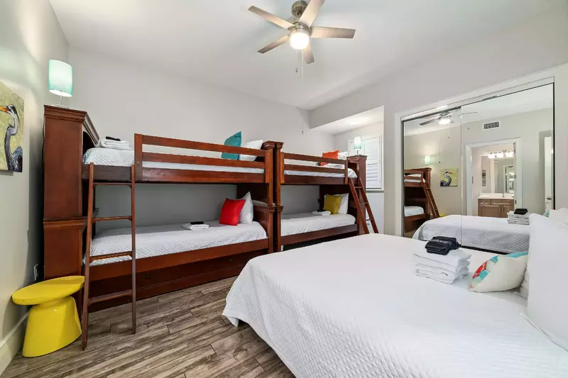 Turquoise Place C2007