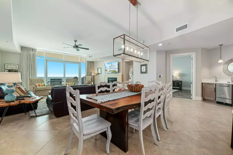 Turquoise Place C2007