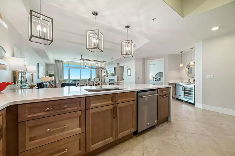 Turquoise Place C2007