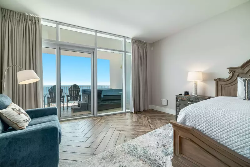 Turquoise Place C2007