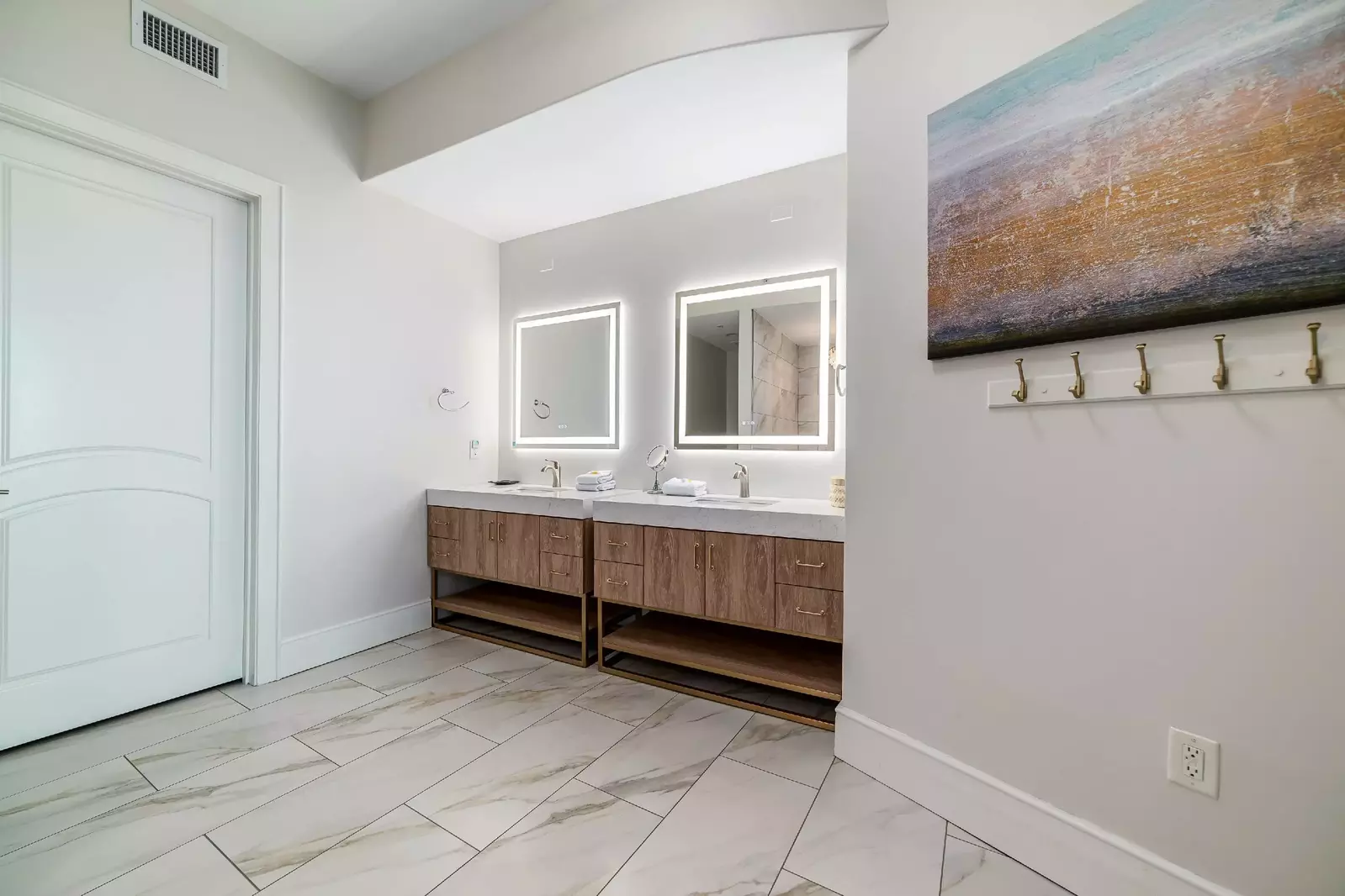 Turquoise Place C2007