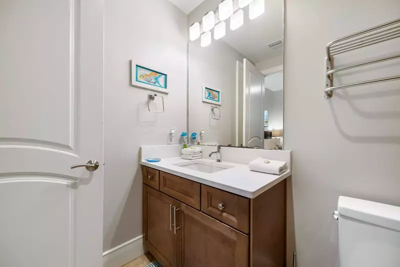 Turquoise Place C2007