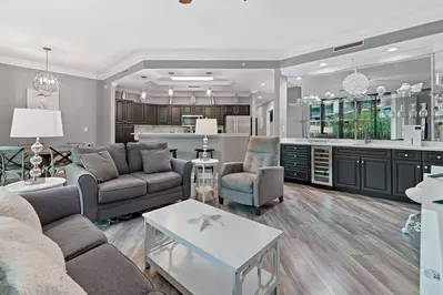 Phoenix on the Bay 1-1114