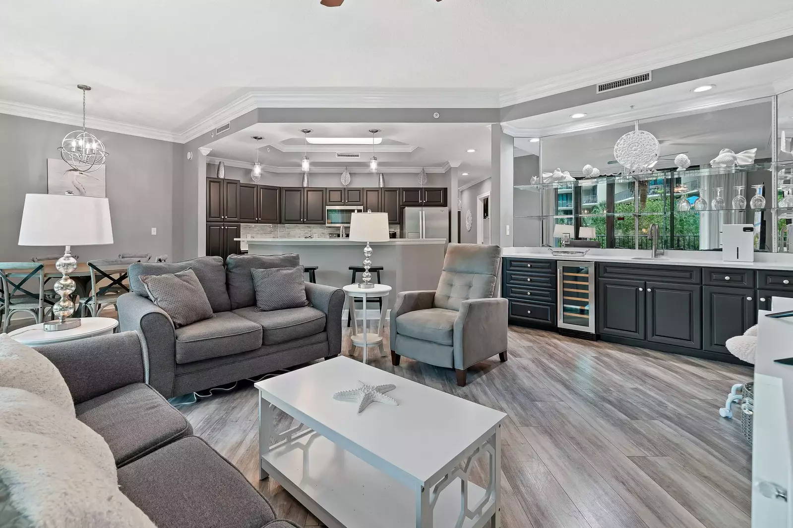 Phoenix on the Bay 1-1114