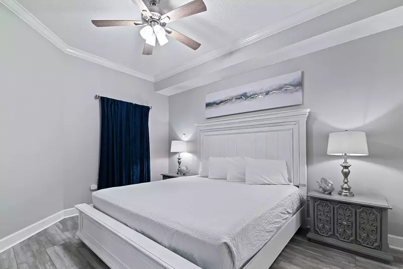 Phoenix on the Bay 1-1114