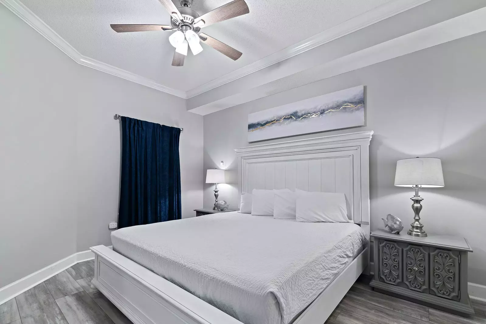 Phoenix on the Bay 1-1114