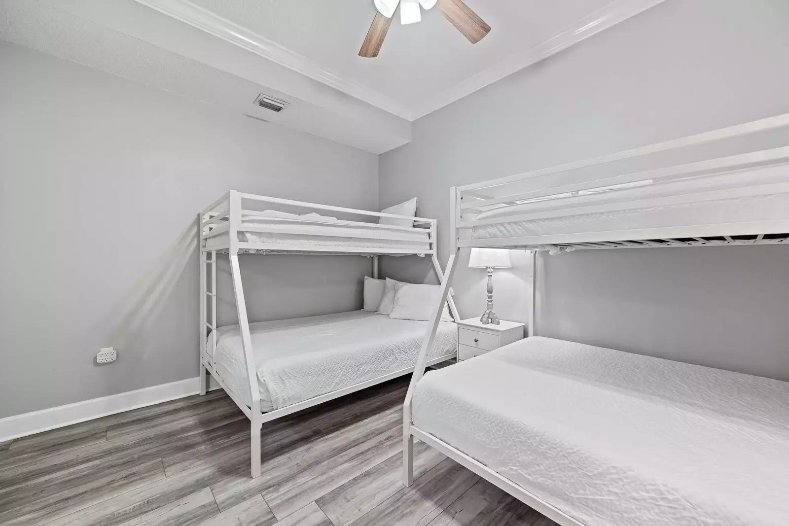 Phoenix on the Bay 1-1114